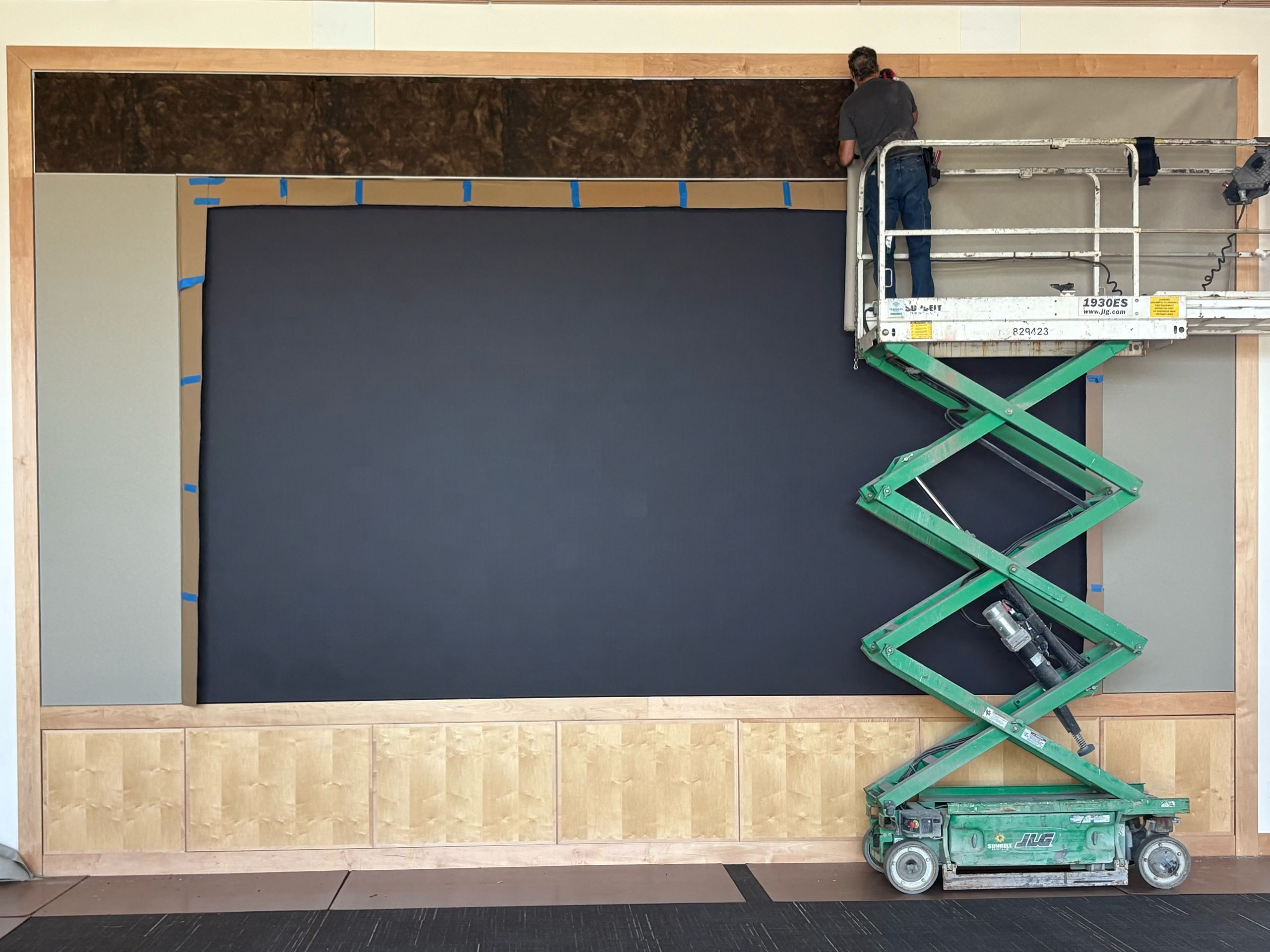 Virginia Commonwealth University James Branch Cabell Hall Media Wall During Installation